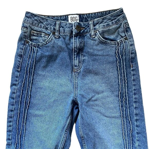 URBAN OUTFITTERS BDG Mom Jeans Size 26 x 32 - Picture 3 of 7